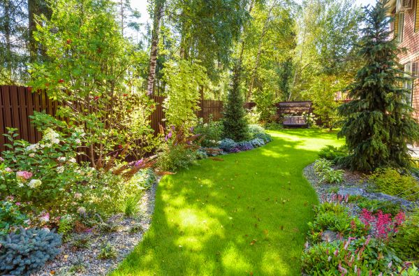 Monthly Garden Maintenance in Tampa
