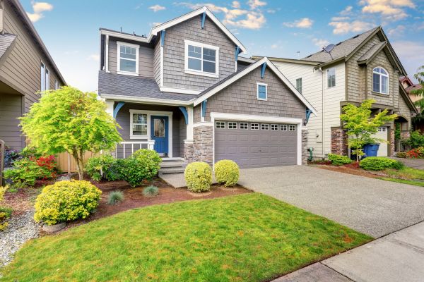 Curb Appeal Landscaping in Tampa